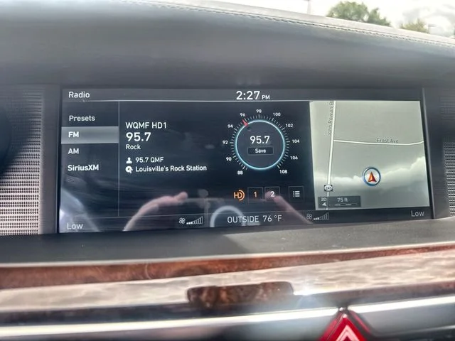 Used 2019 Black Genesis 3.3T Premium image 14