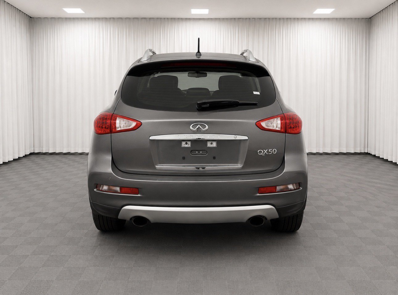 Used 2017 Graphite Shadow INFINITI Base image 3