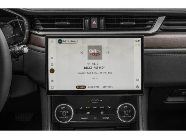 Used 2021 Santorini Black Metallic Jaguar P250 S image 10