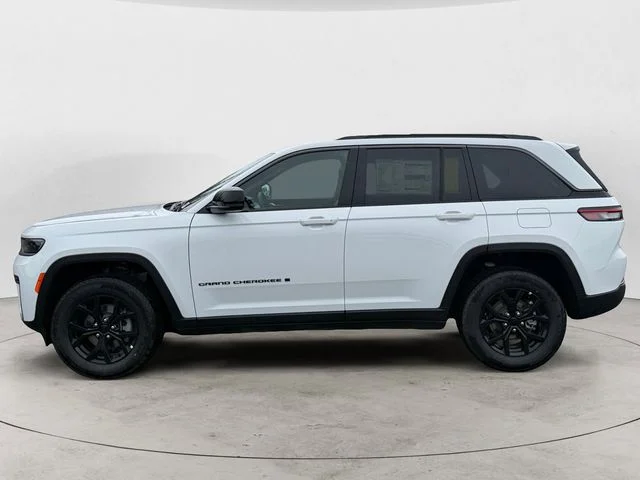 New 2026 Bright White Clear-Coat Exterior Paint Jeep Altitude image 2