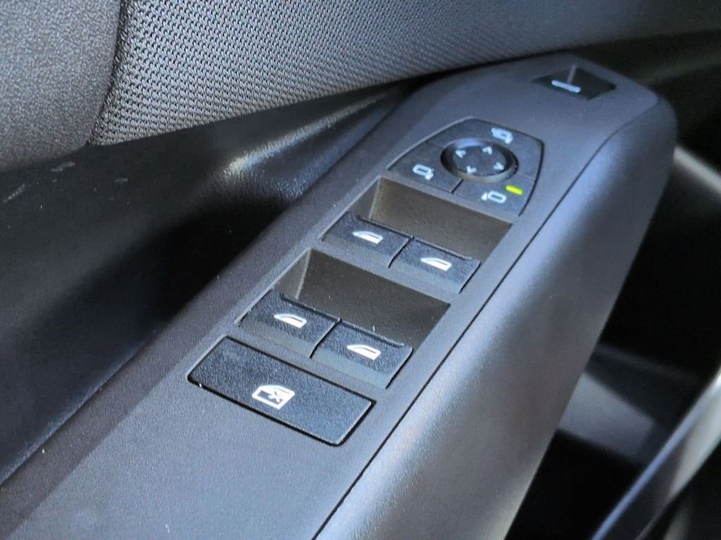 2025 BMW X3 30 - Photo 24