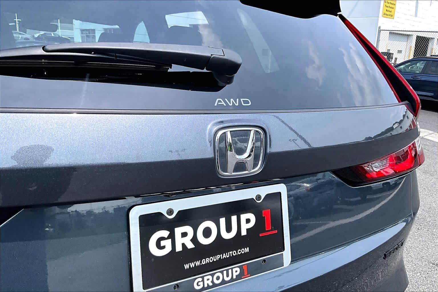 Used 2024 Meteorite Gray Metallic Honda Sport-L image 31