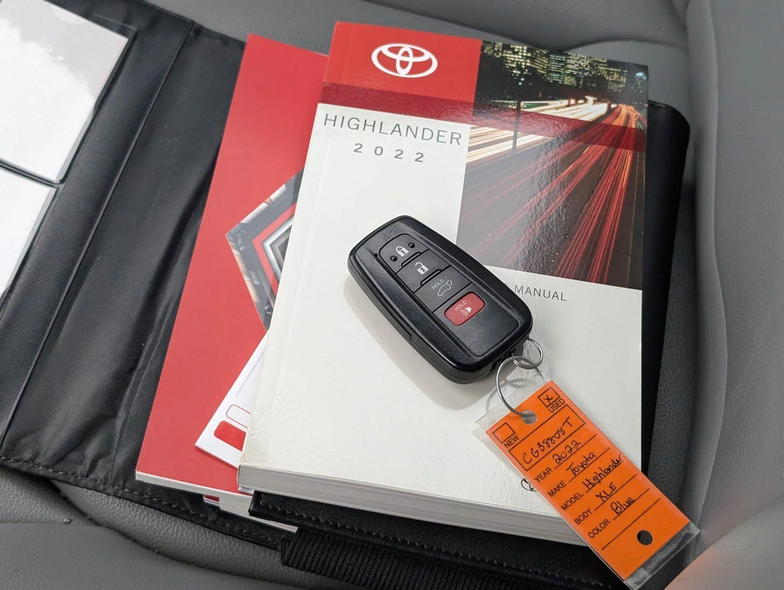 Used 2022 Blueprint Toyota XLE image 23