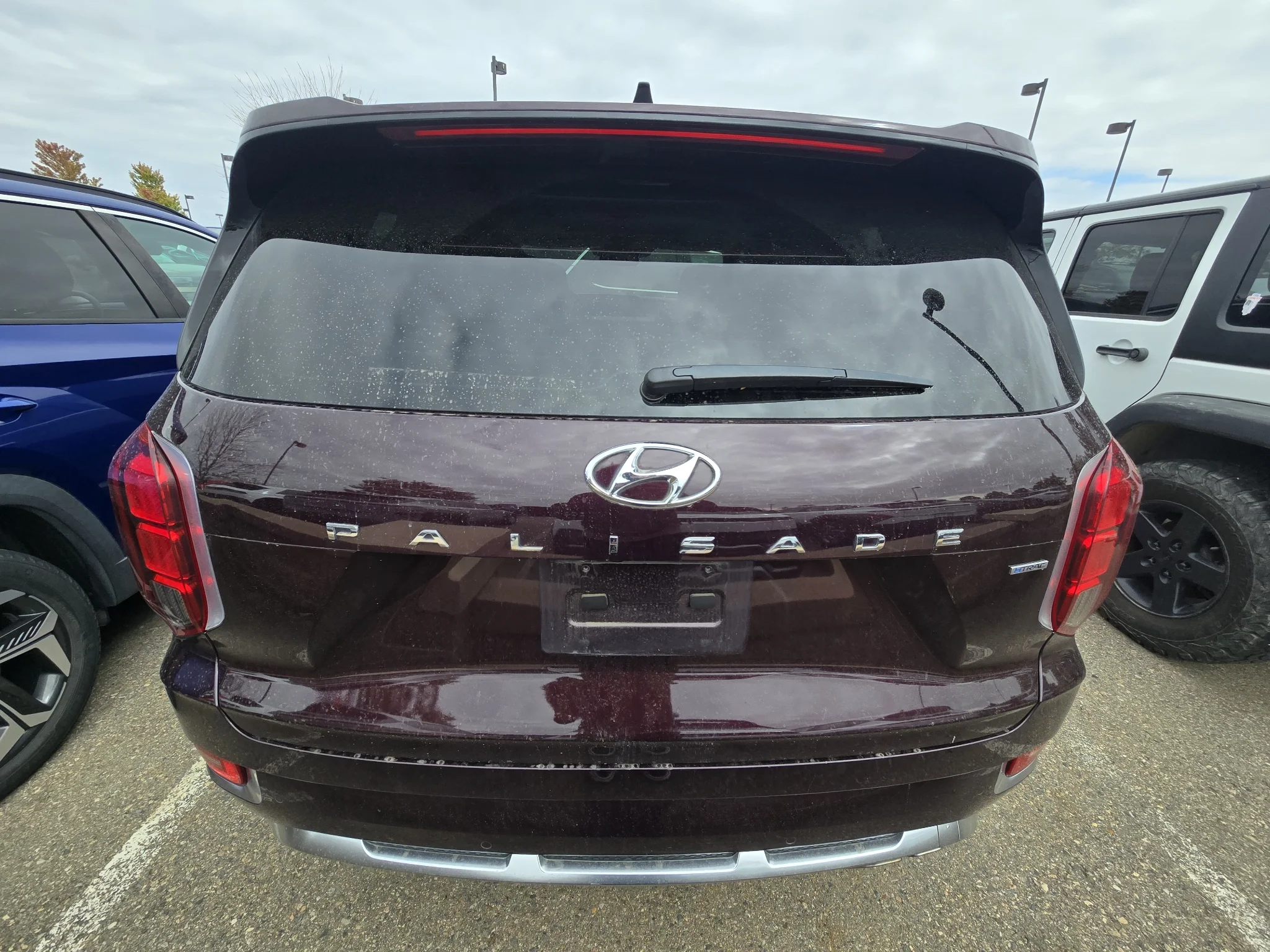 Used 2022 Sierra Burgundy Hyundai Calligraphy image 15