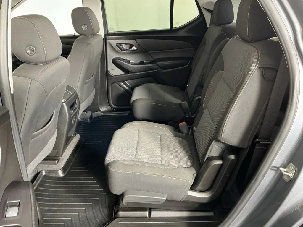 Used 2019 Gray Chevrolet LT image 11