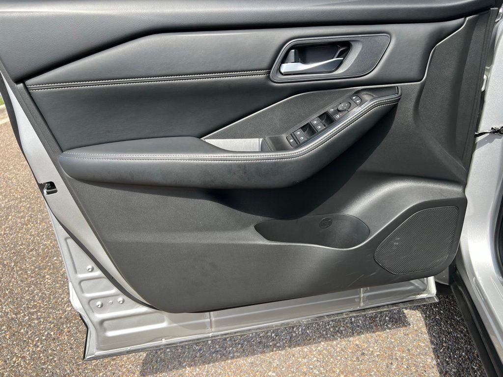 Certified Used 2024 Silver Nissan SV image 9