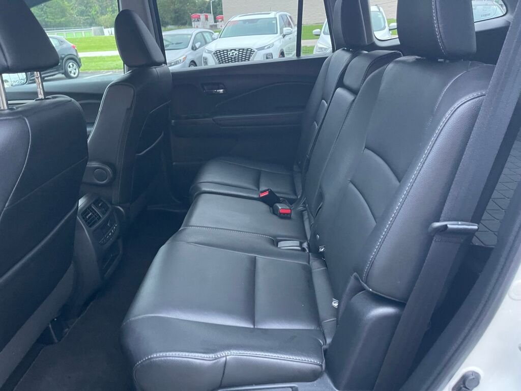 Certified Used 2017  Honda EX-L image 23