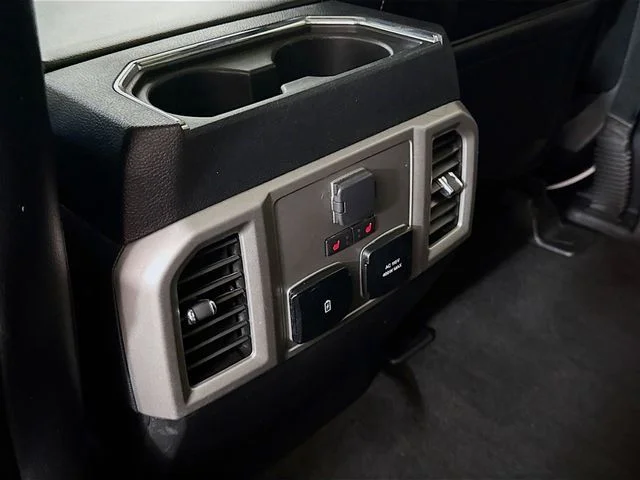 Used 2020 White Metallic Ford Lariat image 26