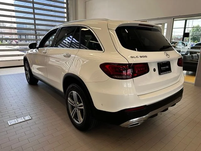 Certified Used 2022  Mercedes-Benz GLC 300 image 7