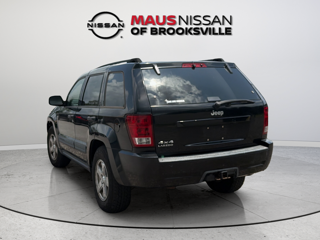 Used 2006 Black Jeep Laredo image 7