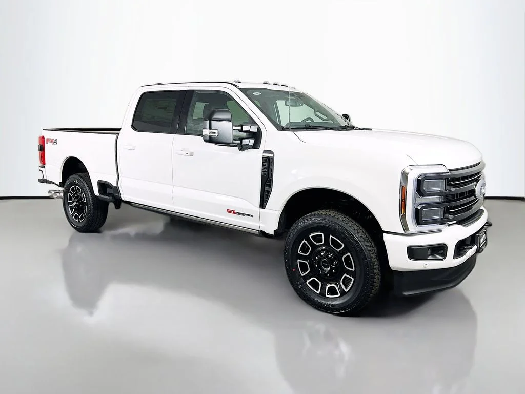 2026 Ford F-350 Platinum 4x4 Crew Cab 6-3/4' Box SRW's photo
