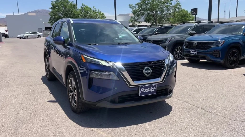 Used 2023 Caspian Blue Metallic Nissan SV image 12