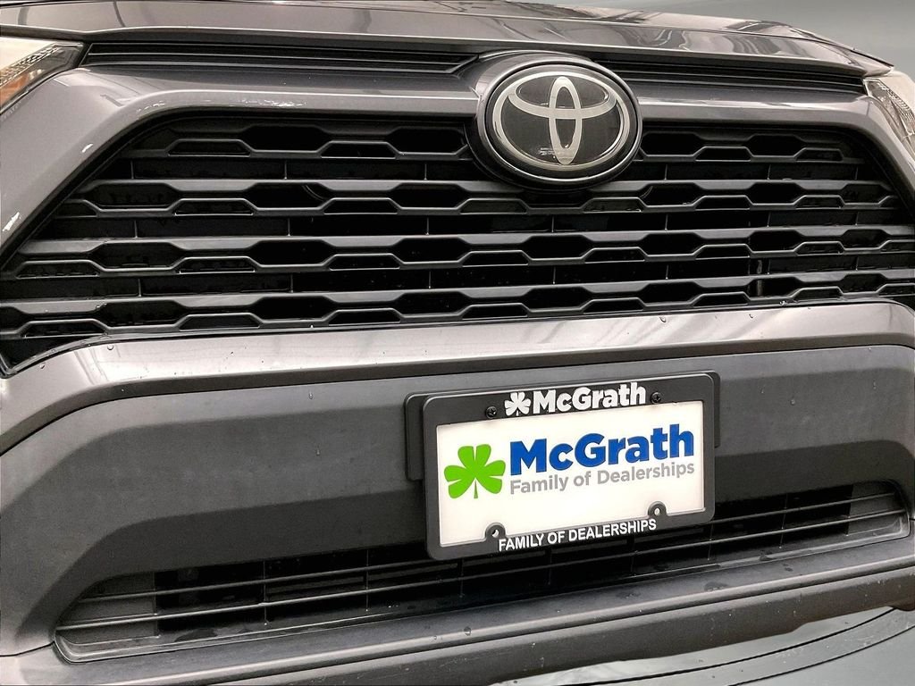 Used 2019 Gray Toyota LE image 32