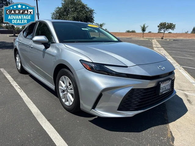 2025 Toyota Camry LE