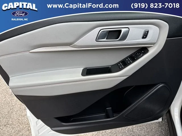Used 2025 White Ford Active image 20