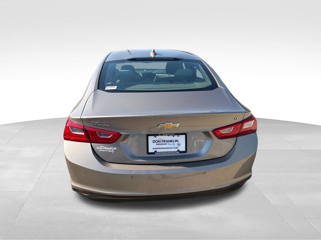 Used 2025 Gray Chevrolet LT image 4