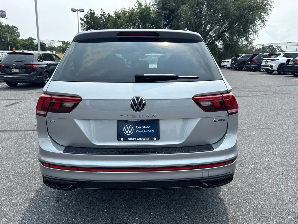 Certified Used 2023 Pyrite Silver Metallic Volkswagen 2.0T SE R-Line Black image 16