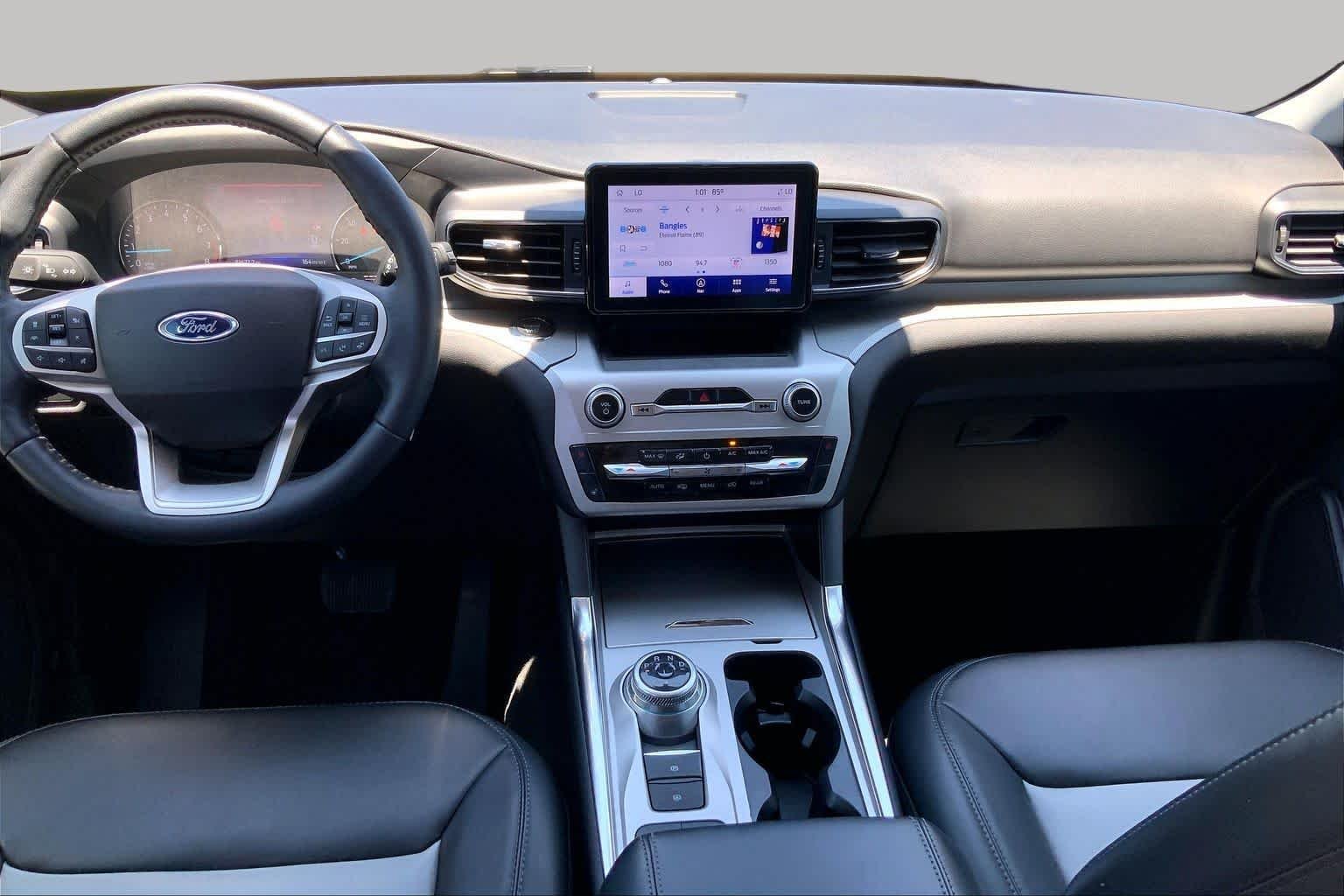 Used 2022 Star White Metallic Tri-Coat Ford XLT image 15
