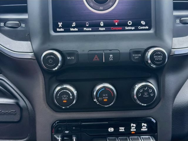 Used 2019 Diamond Black Crystal Pearlcoat Ram Big Horn image 31