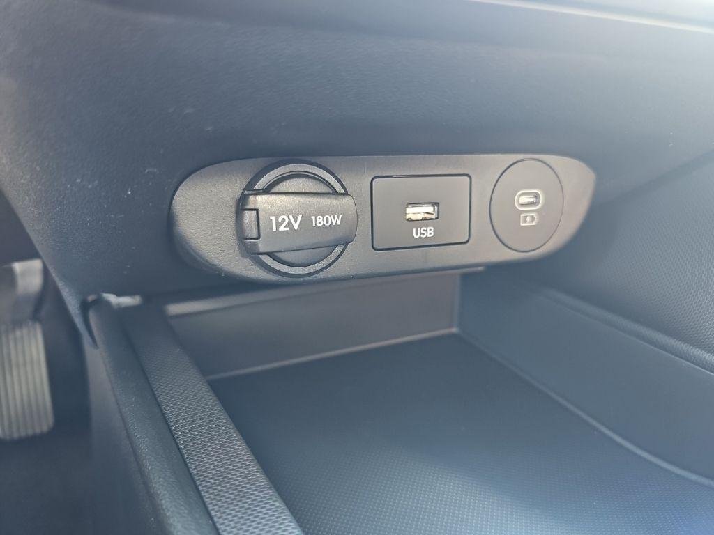 New 2026 Black Hyundai SE image 20