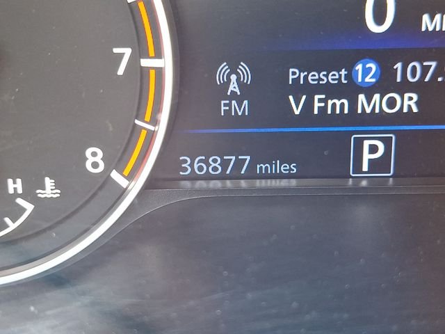 Used 2022 Silver Nissan 2.5 SL image 18