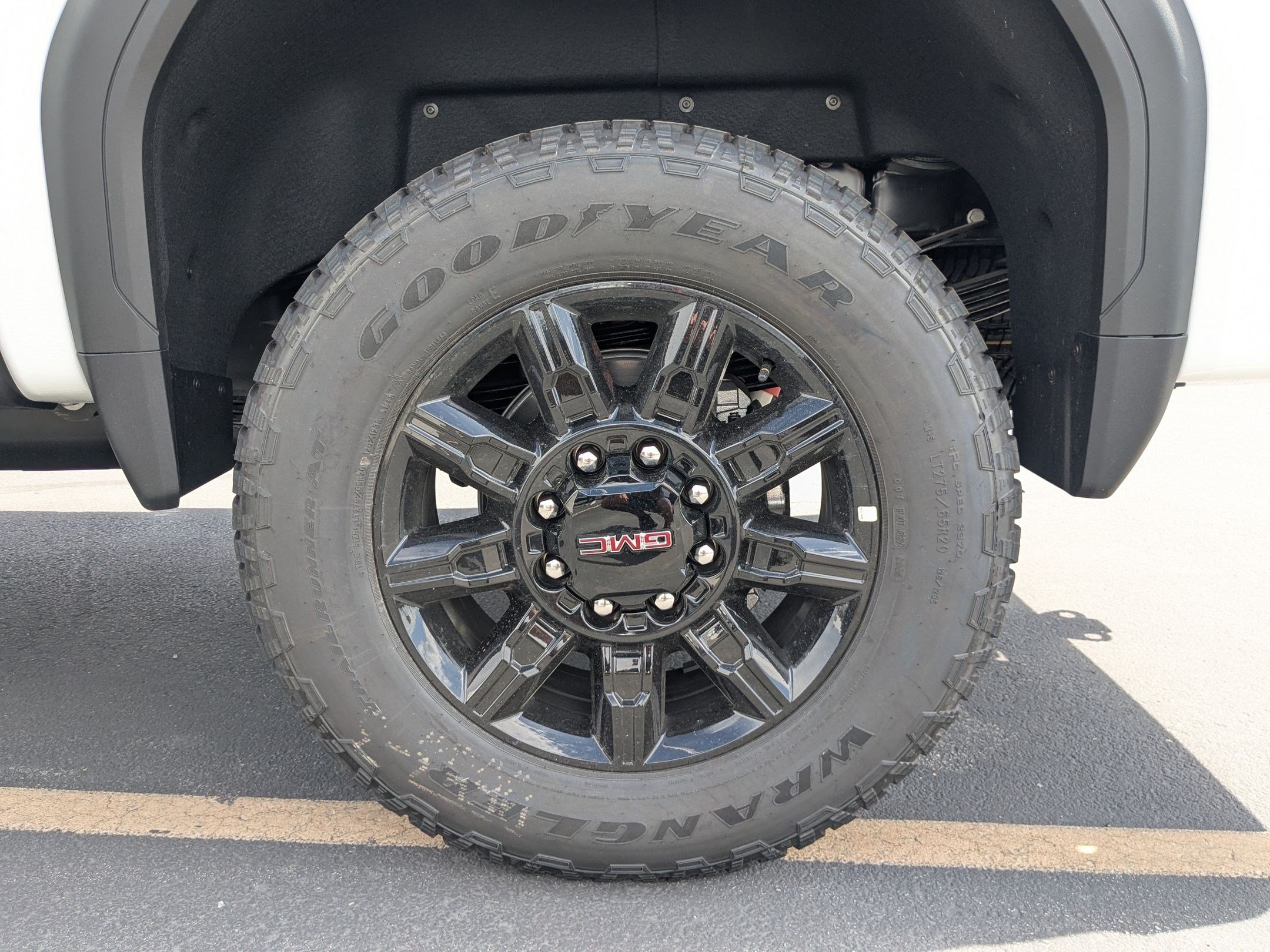 2026 GMC Sierra 3500HD AT4 - Photo 26