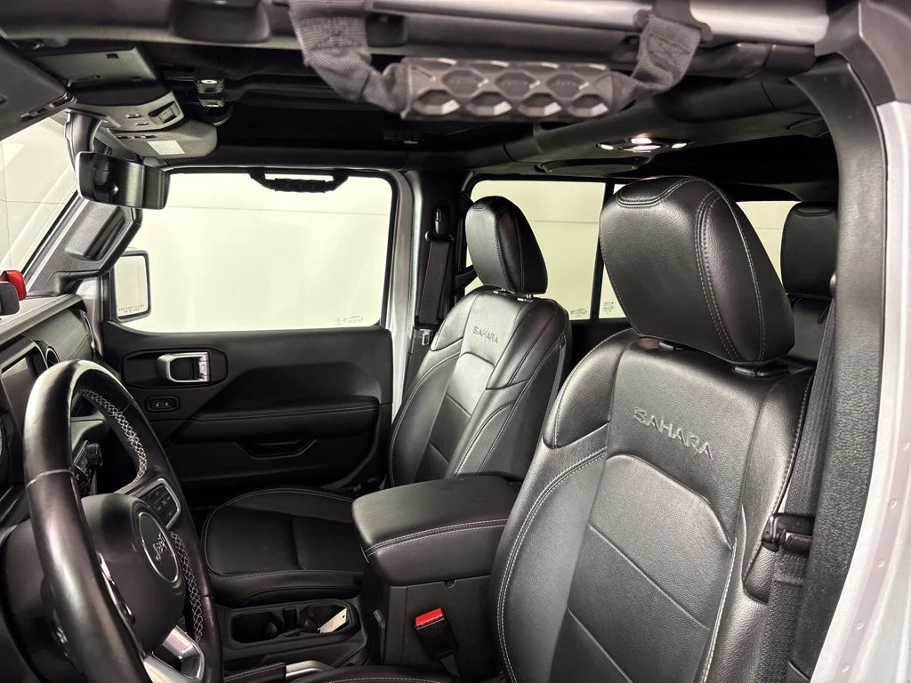 Used 2022 Silver Zynith Clearcoat Jeep Unlimited Sahara image 24