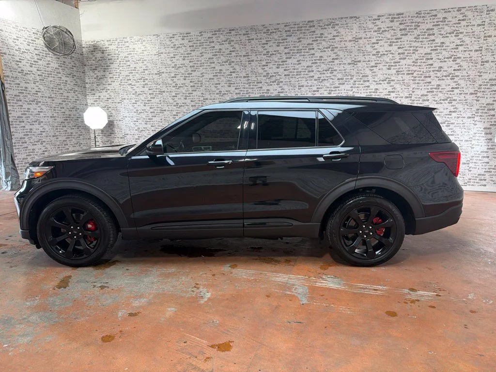 Used 2022 Black Metallic Ford ST image 4