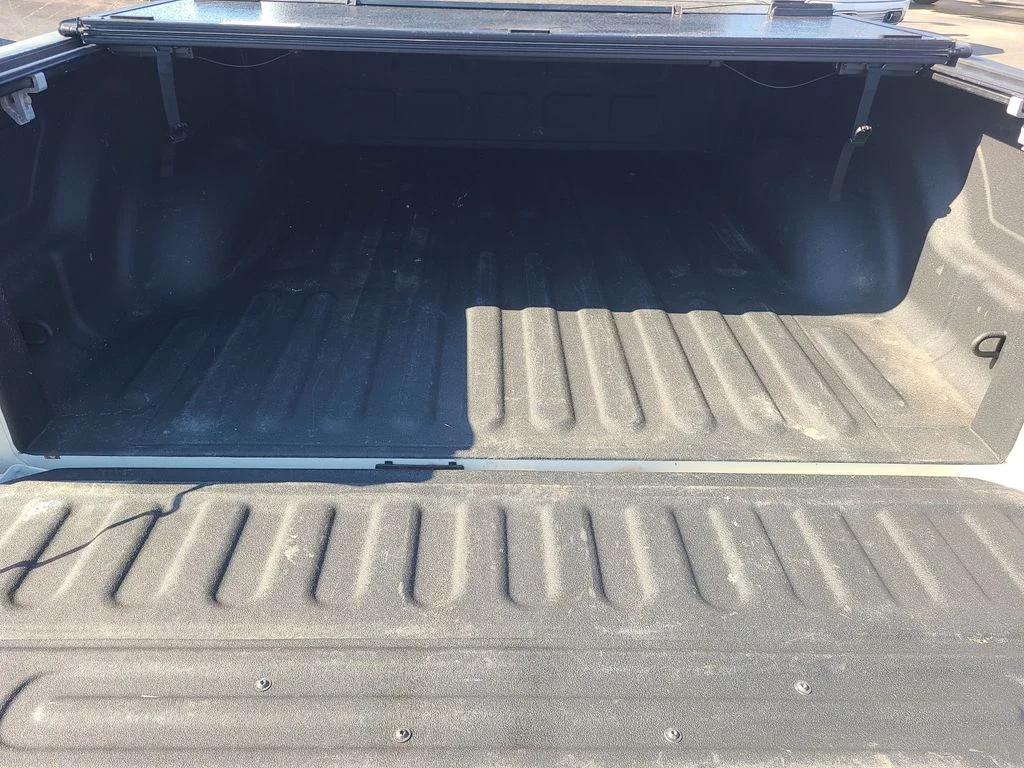 Used 2017 White Ram Limited image 41