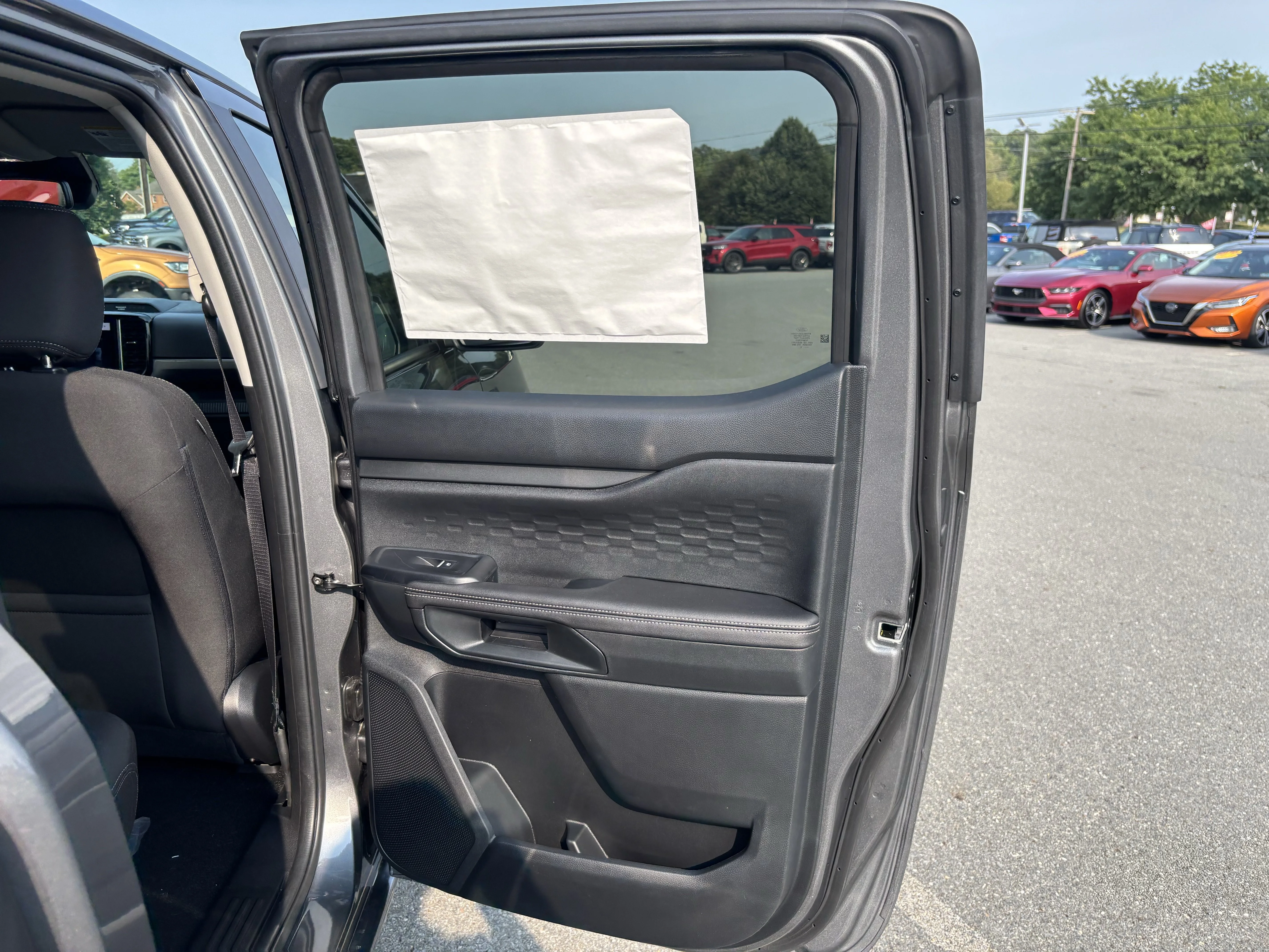 New 2026 Carbonized Gray Metallic Ford XLT image 36