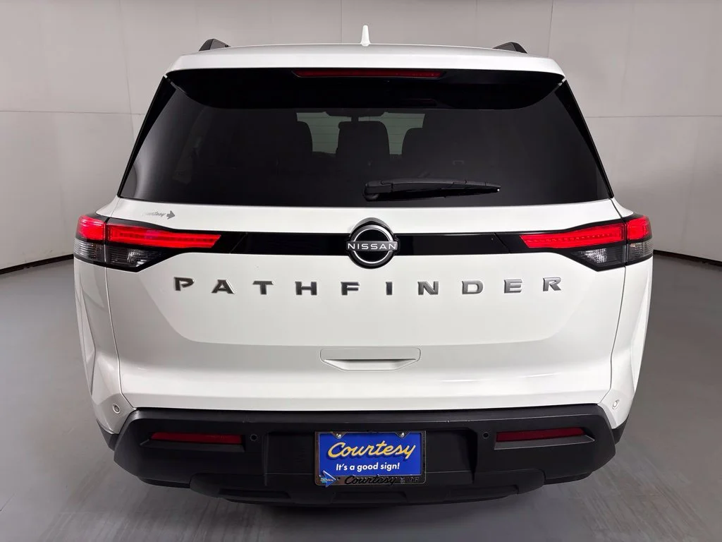 Used 2025 White Nissan SV image 7