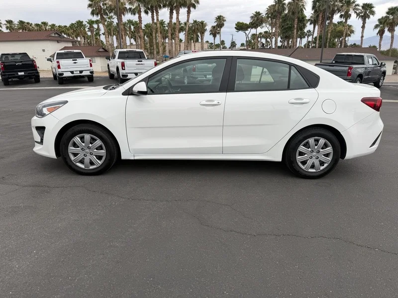 Used 2022 Clear White Kia LX image 6