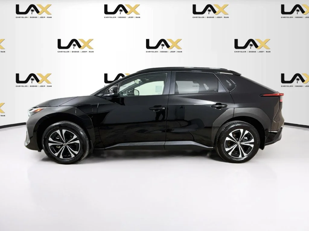 Used 2024 Black Toyota XLE image 4