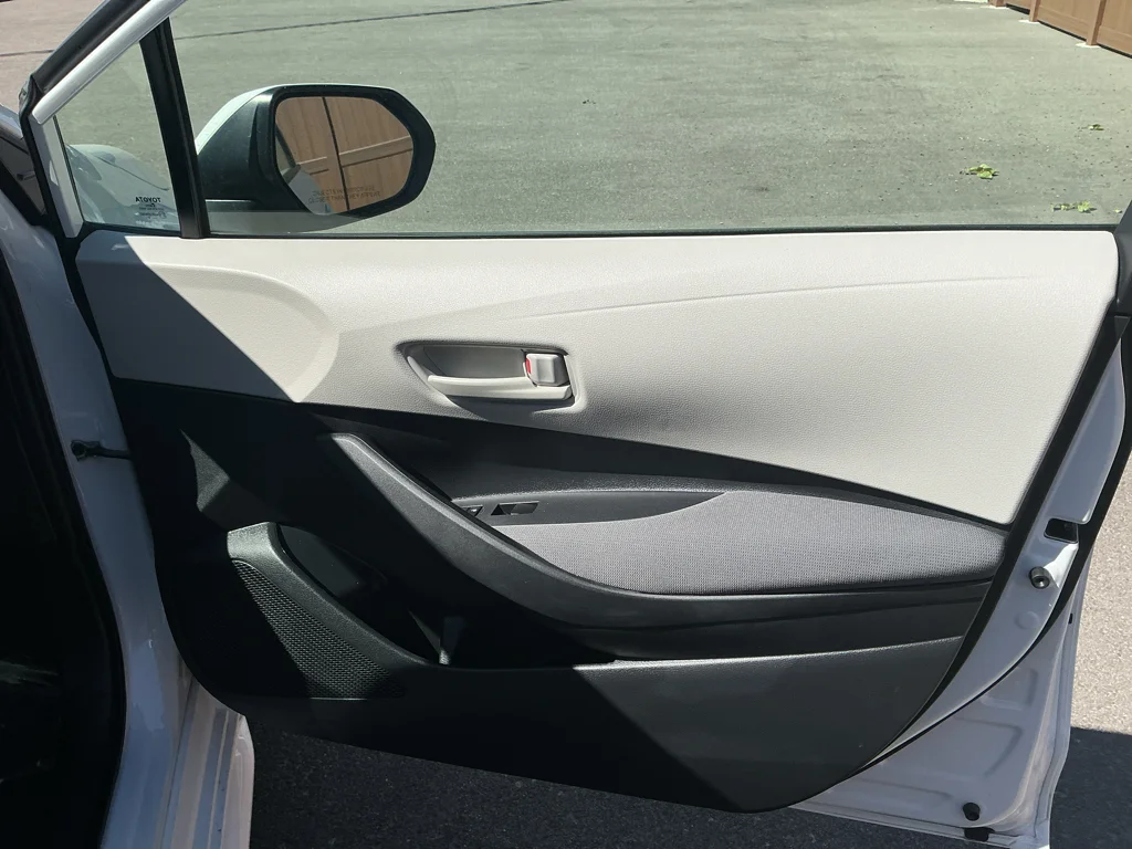 Used 2023 Ice Cap Toyota LE image 13