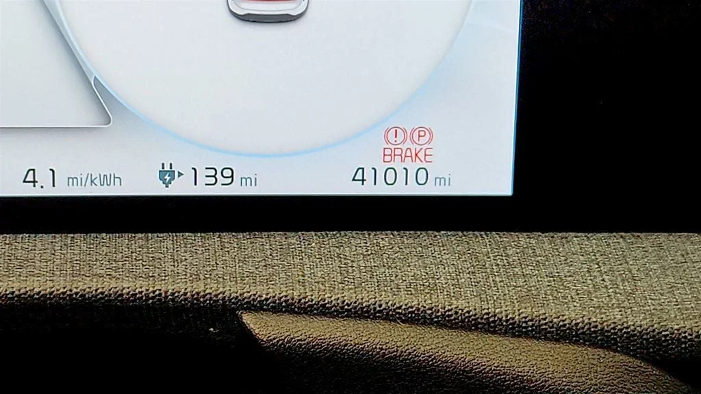 Used 2022 Runway Red Kia Wind RWD image 16