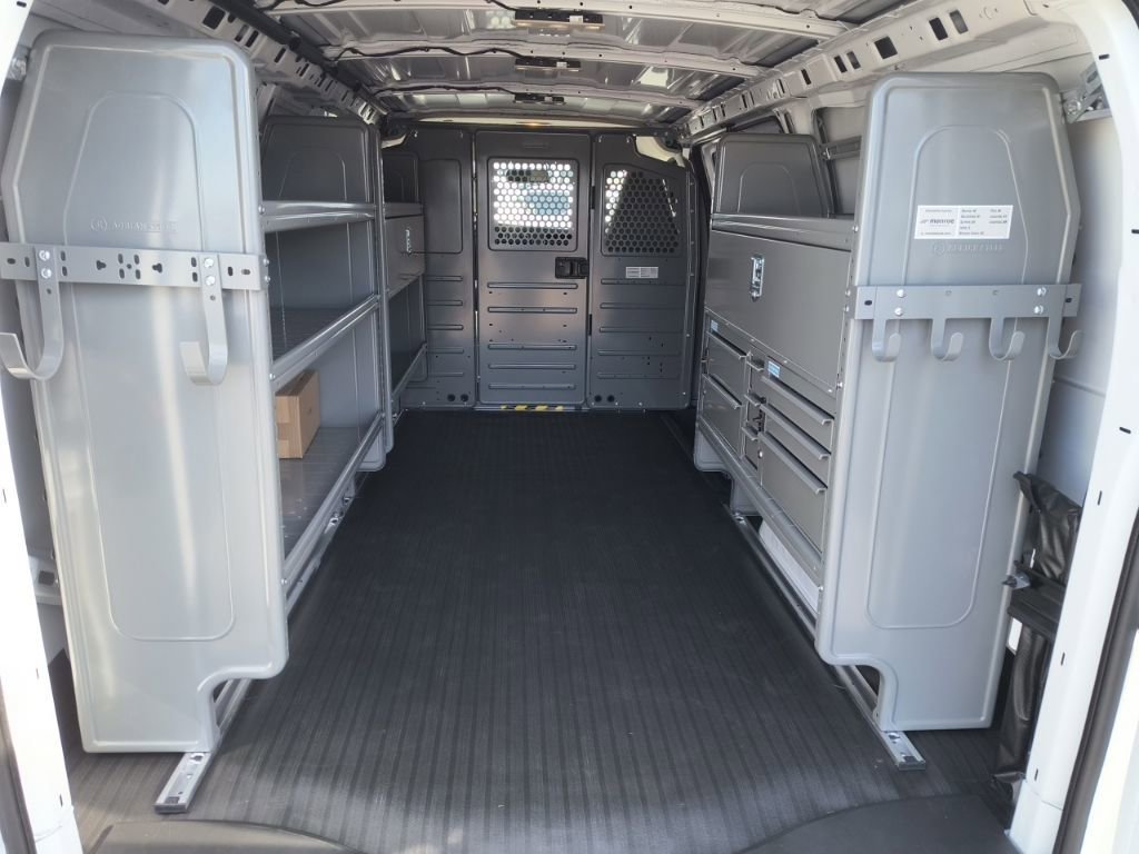 2025 Chevrolet Express Cargo Work Van - Photo 12