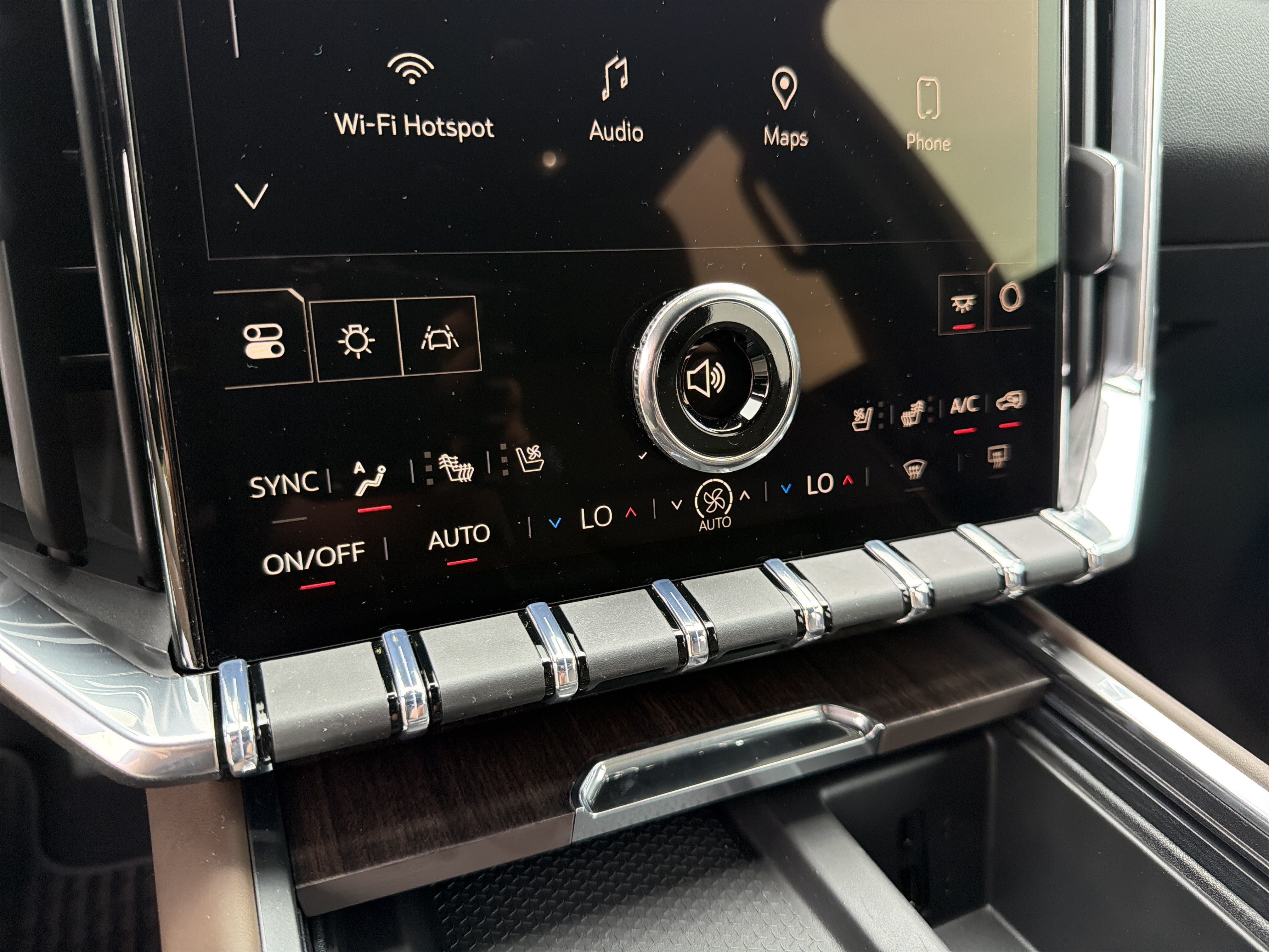 2026 GMC Acadia Denali Ultimate - Photo 27