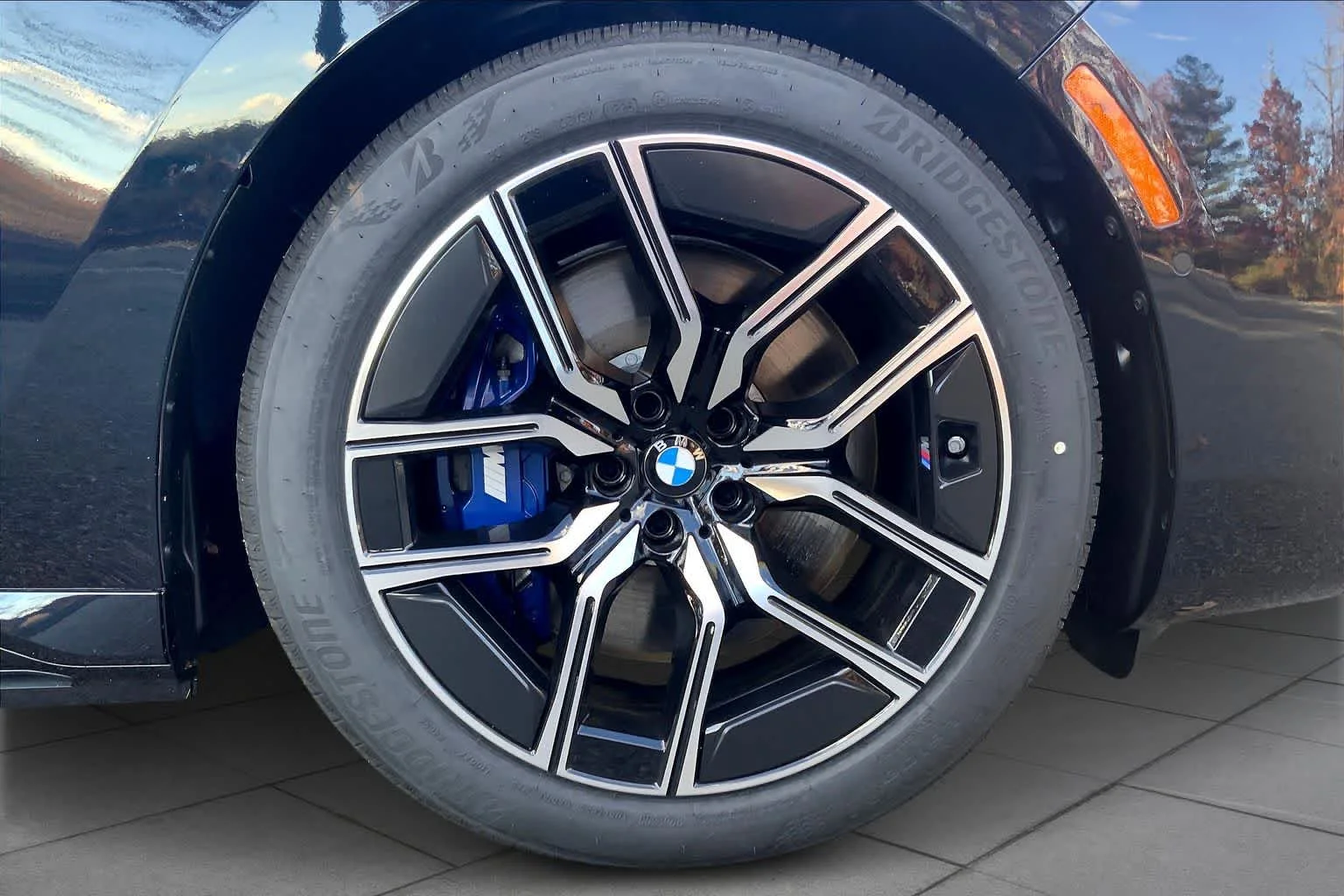 2026 BMW 7 Series 750e - Photo 11