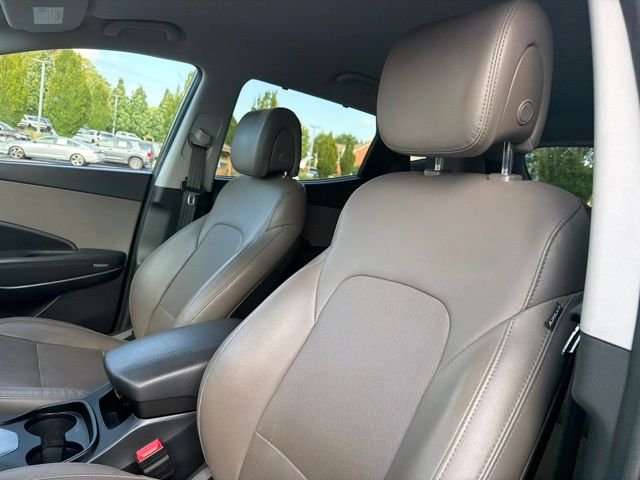 Used 2017 Twilight Black Hyundai 2.4 Base image 11