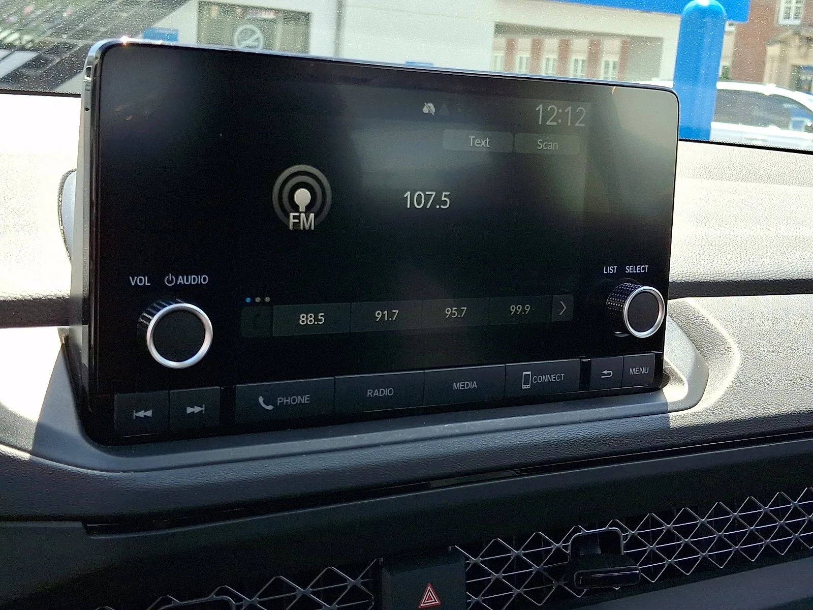 2025 Honda Accord LX - Photo 46
