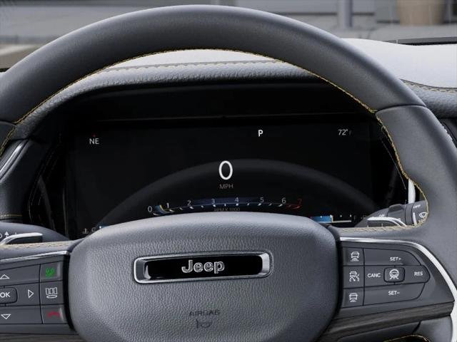 New 2026 Diamond Black Crystal Pearl-Coat Exterior Paint Jeep  image 43