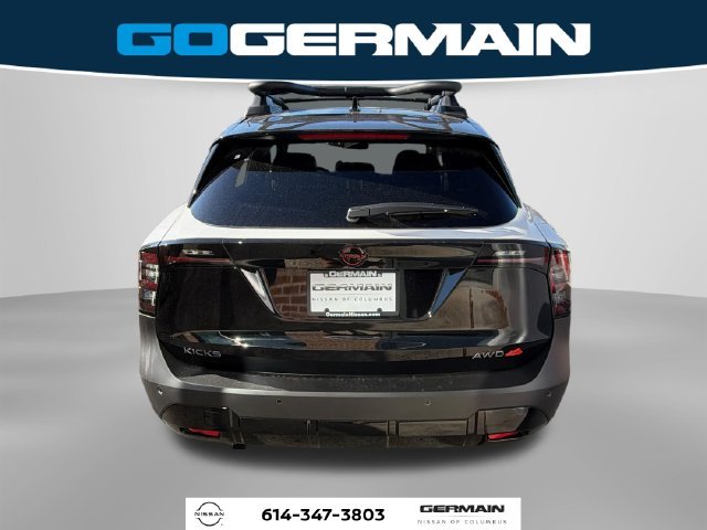 New 2027 Aspen White TriCoat / Super Black Two-tone Nissan Rock Creek® image 6
