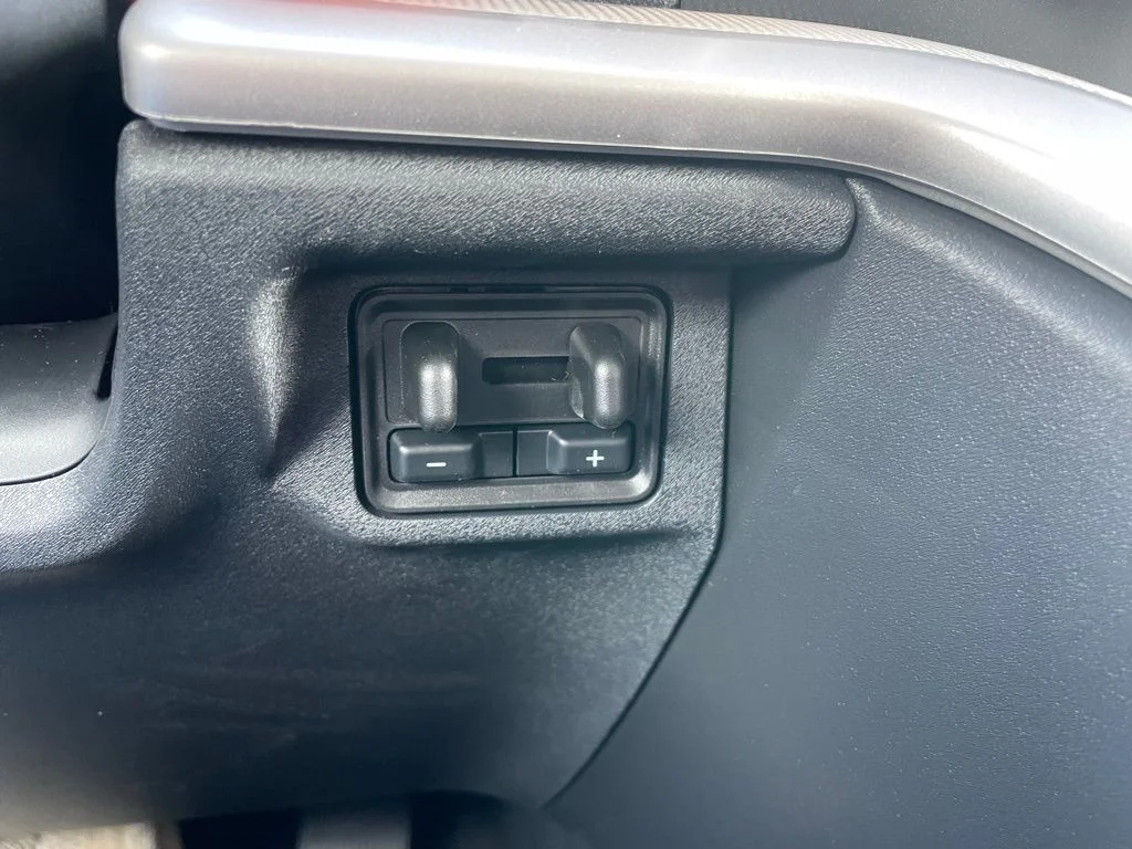 New 2026 Oxford White Ford MAX Active image 53