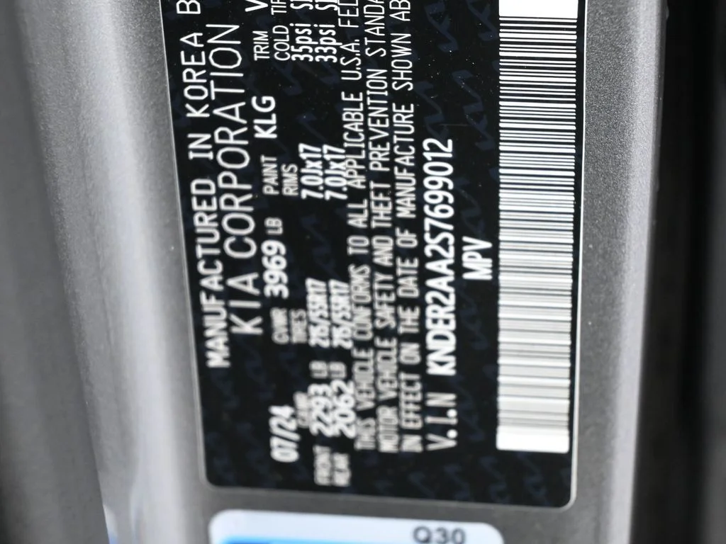 Used 2025 Steel Gray Kia EX image 17