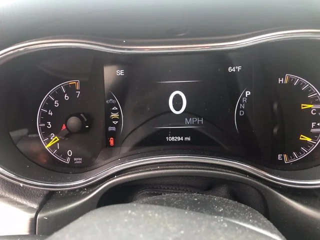 Used 2021 Gray Jeep Laredo X image 3