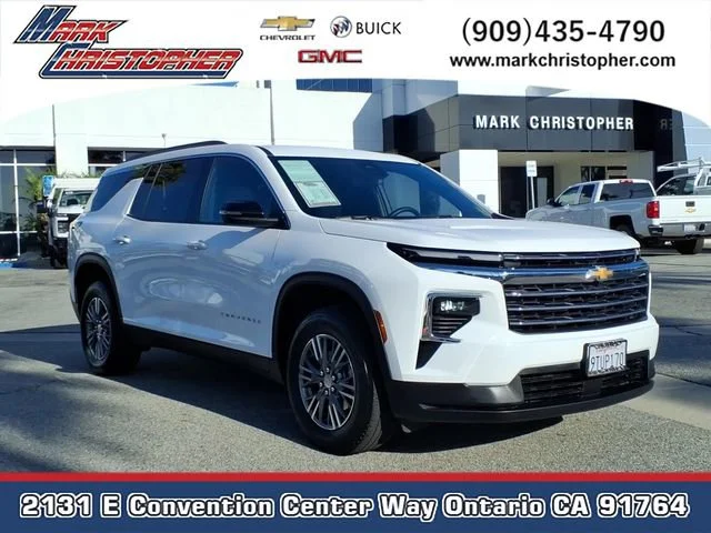Used 2025 Summit White Chevrolet LT image 1