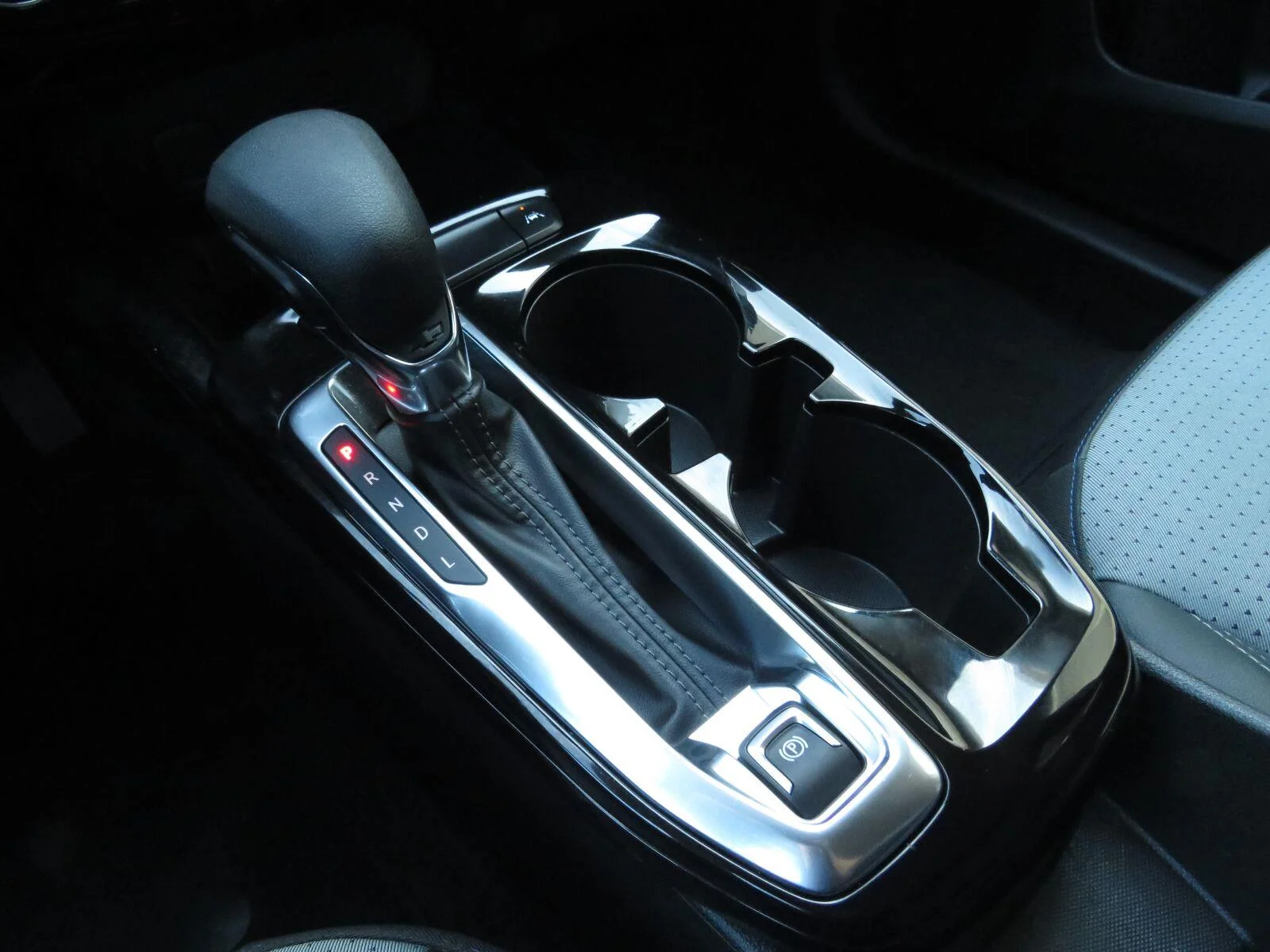 Used 2024 Mosaic Black Metallic Chevrolet LT image 27