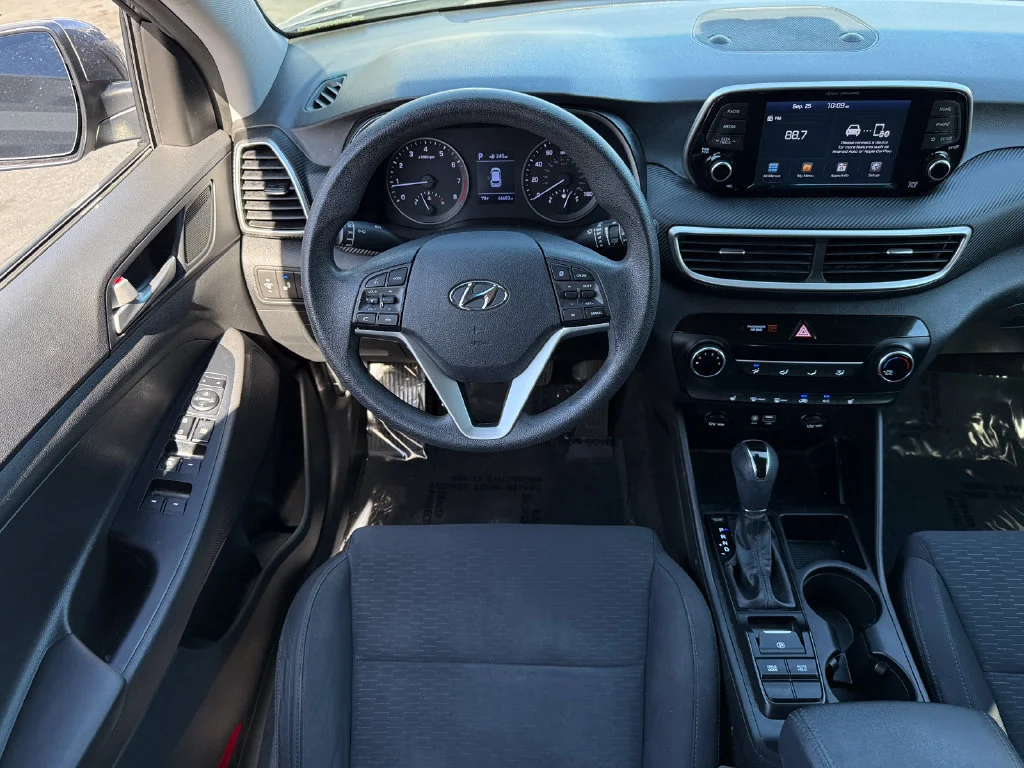 Used 2019  Hyundai Value image 20