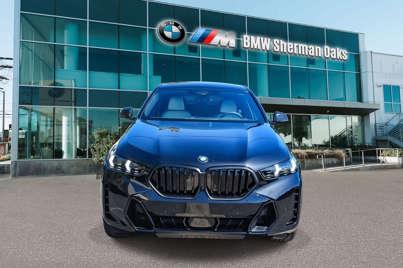 New 2026 Black Sapphire Metallic BMW xDrive40i image 2