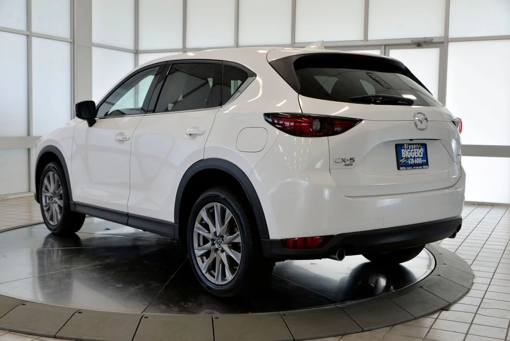 Used 2020 White Mazda Grand Touring image 6